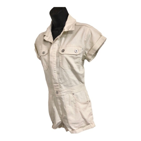 Jessica Simpson‎ cream ecru stretch denim cuffed hem short romper size small - Picture 1 of 13